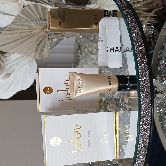 New 2 Dior J'adore Eau de Parfum and 1 Chanel Sublimage cream - Picture 12 of 17
